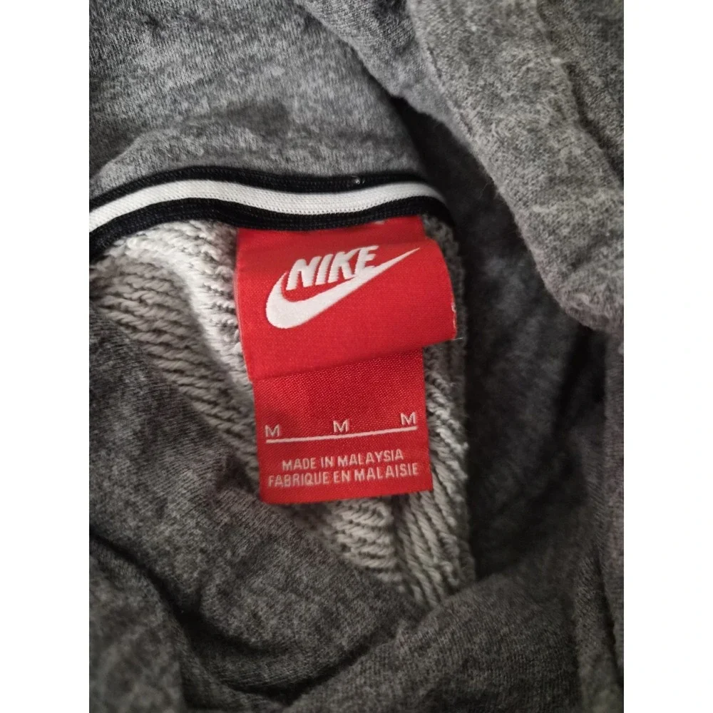 Nike Sweatshirt Womens Size Medium Grey Standard Funnel Neck Pockets Modern